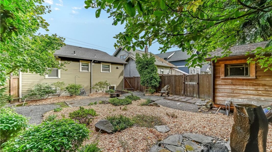 821 NE 60th Street - Seattle - Washington - 3 bed, 2 bath rental property