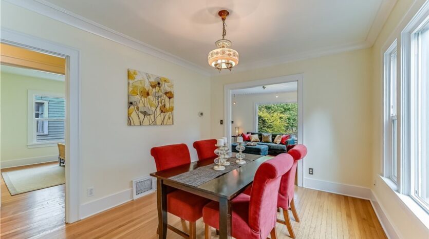 821 NE 60th Street - Seattle - Washington - 3 bed, 2 bath rental property