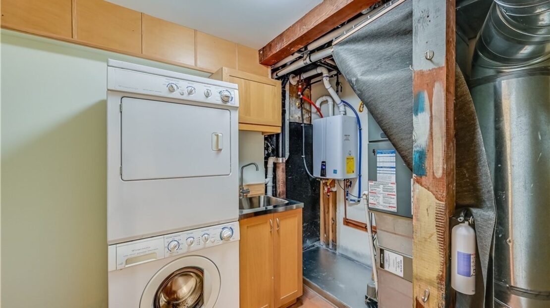 821 NE 60th Street - Seattle - Washington - 3 bed, 2 bath rental property