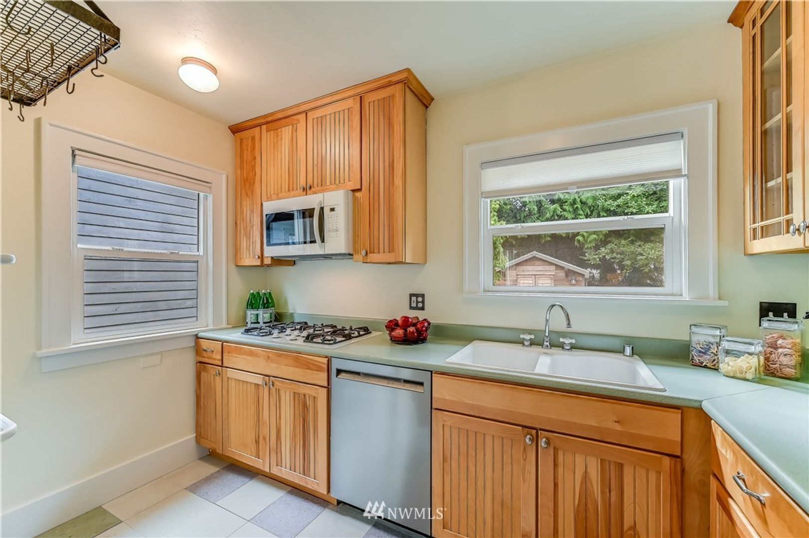 821 NE 60th Street - Seattle - Washington - 3 bed, 2 bath rental property