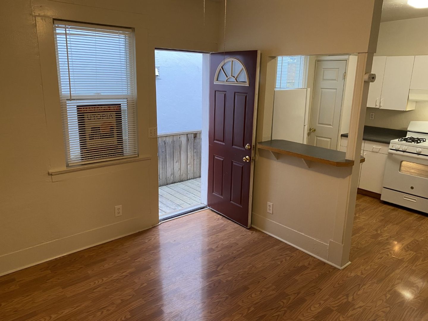 827 Pennsylvania Street Unit B - Vallejo - California - 1 bed, 1 bath rental property