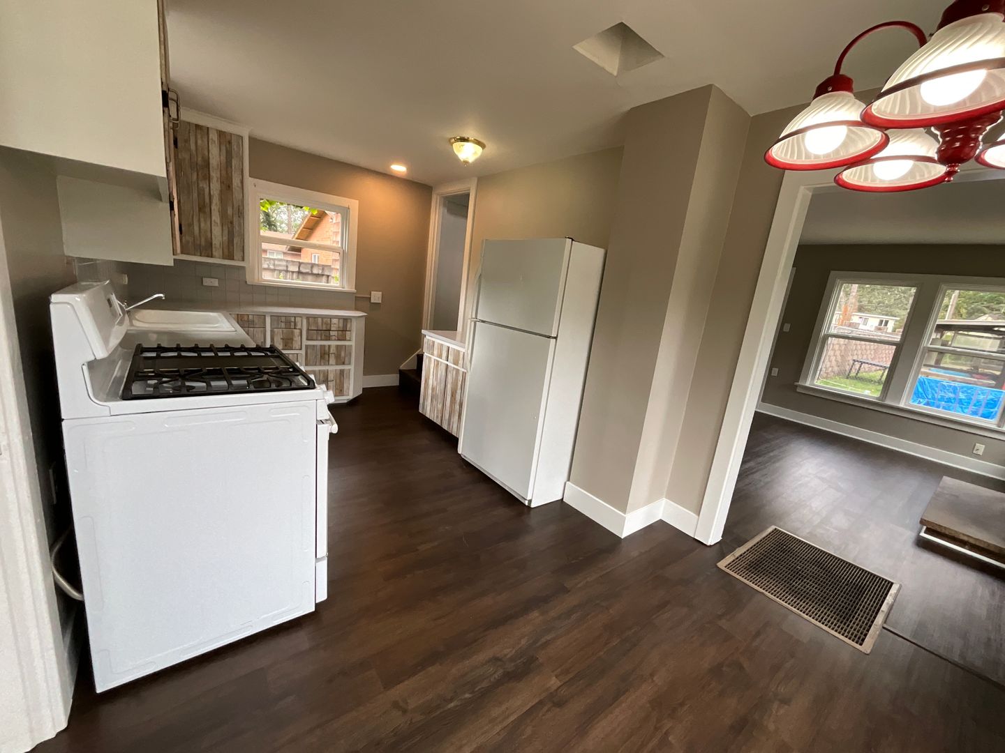 8312 Spruce St - Lakewood - Washington - 2 bed, 1 bath rental property