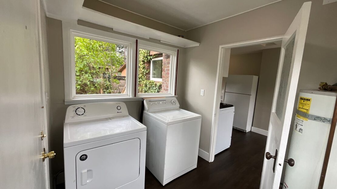 8312 Spruce St - Lakewood - Washington - 2 bed, 1 bath rental property