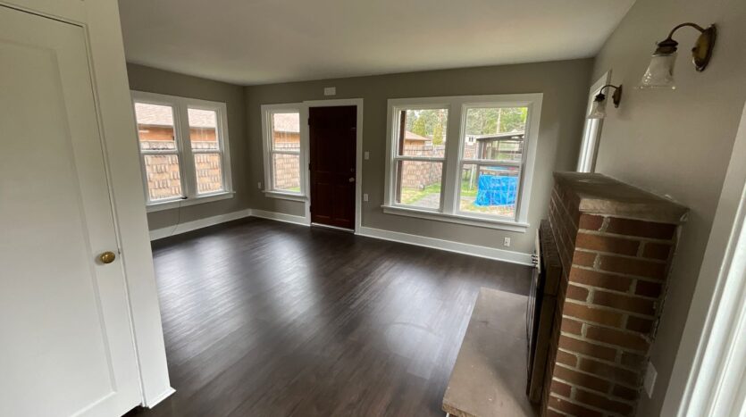 8312 Spruce St - Lakewood - Washington - 2 bed, 1 bath rental property