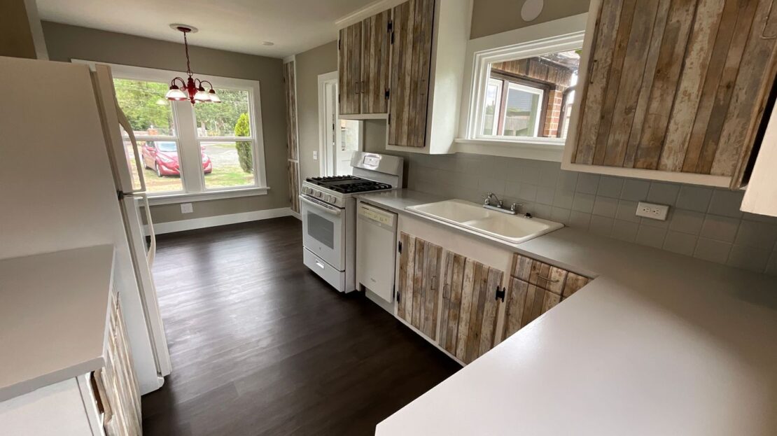 8312 Spruce St - Lakewood - Washington - 2 bed, 1 bath rental property