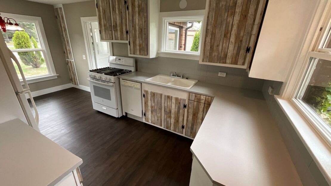 8312 Spruce St - Lakewood - Washington - 2 bed, 1 bath rental property