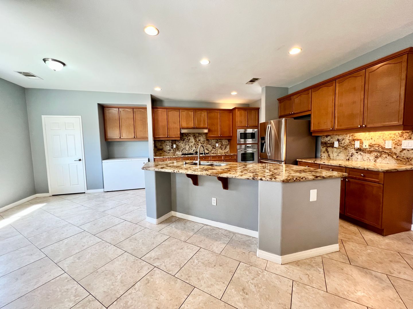 83403 Lightning Rd - Indio - California - 5 bed, 4 bath rental property