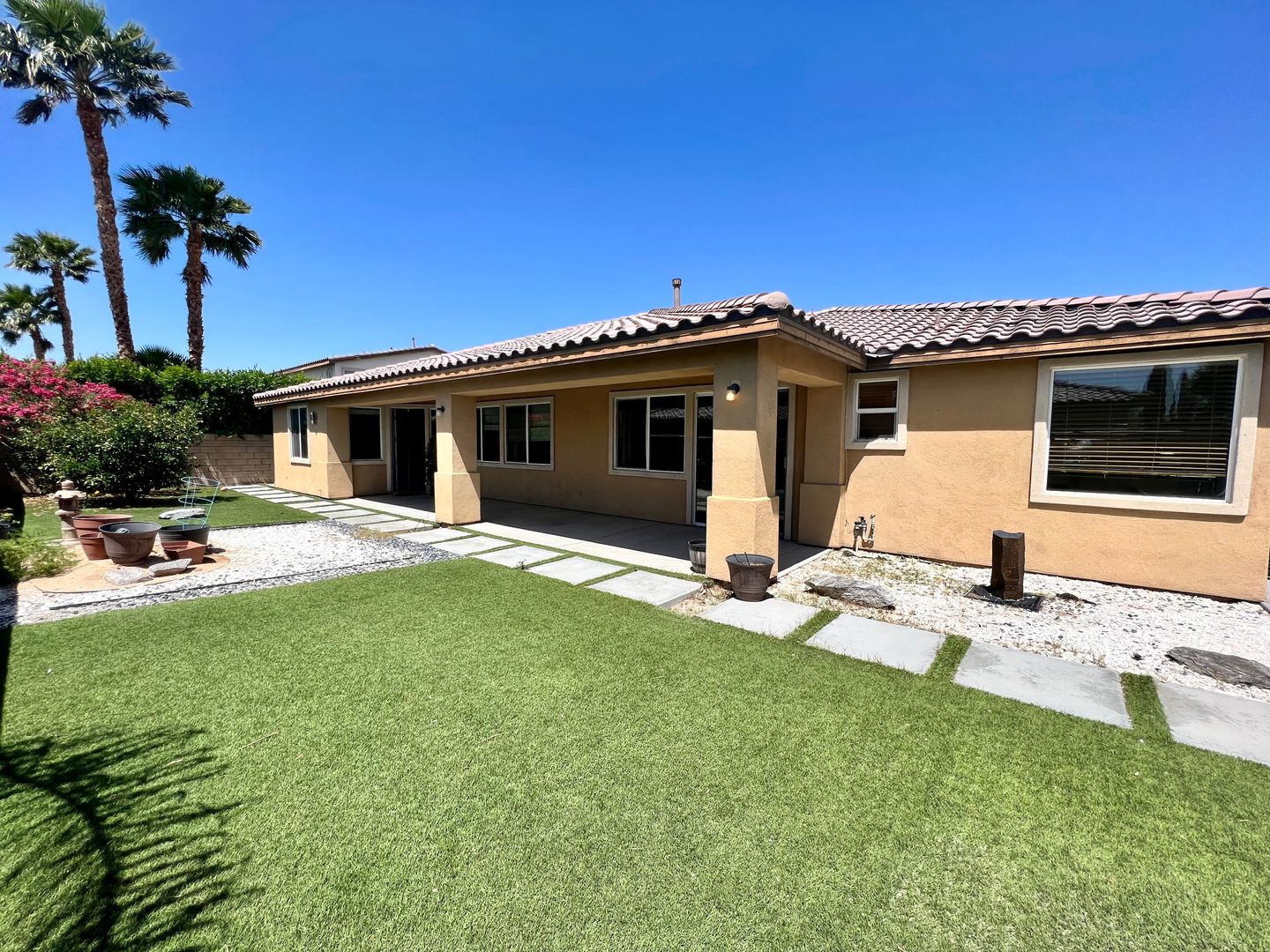 83403 Lightning Rd - Indio - California - 5 bed, 4 bath rental property