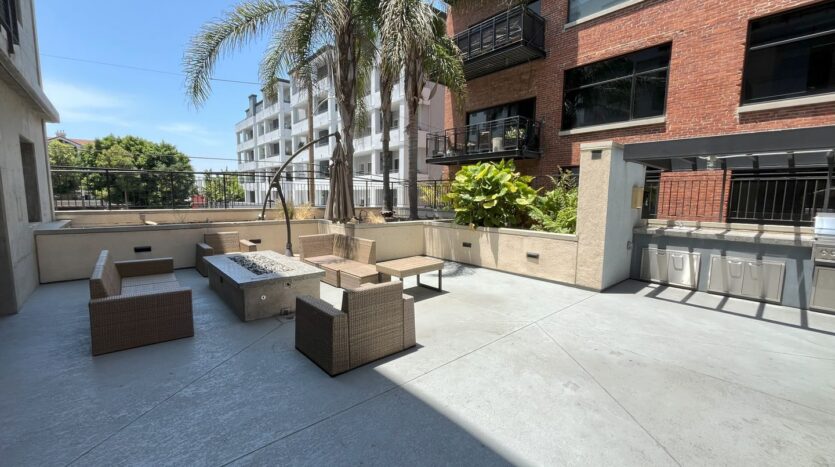 835 Locust Avenue Unit 109 - Long Beach - California - 1 bed, 1 bath rental property