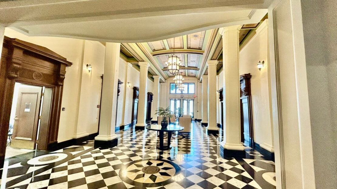 835 Locust Avenue Unit 109 - Long Beach - California - 1 bed, 1 bath rental property