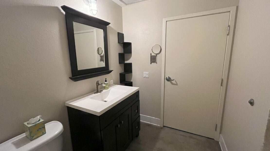 835 Locust Avenue Unit 109 - Long Beach - California - 1 bed, 1 bath rental property