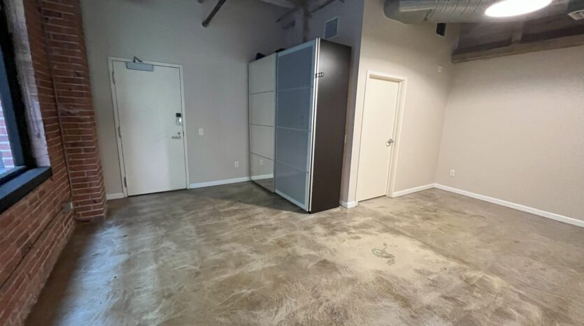 835 Locust Avenue Unit 109 - Long Beach - California - 1 bed, 1 bath rental property