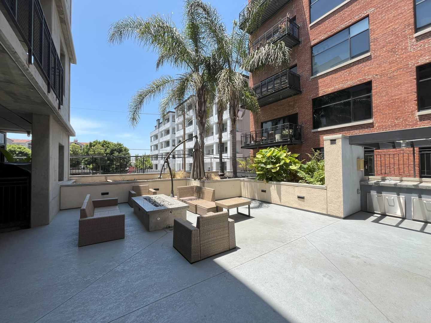 835 Locust Avenue Unit 109 - Long Beach - California - 1 bed, 1 bath rental property
