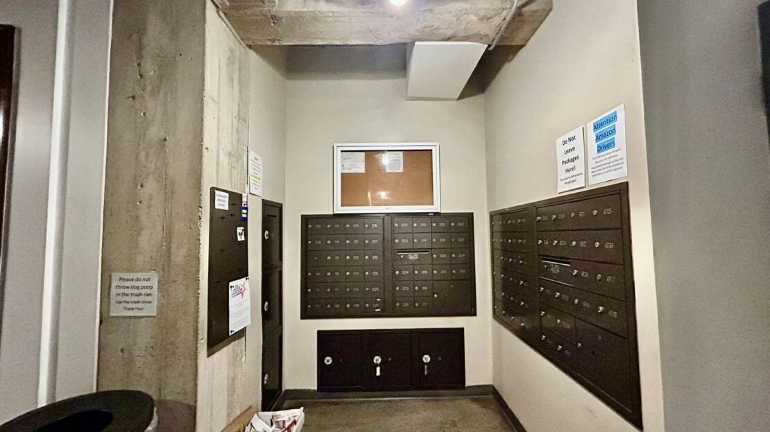 835 Locust Avenue Unit 109 - Long Beach - California - 1 bed, 1 bath rental property