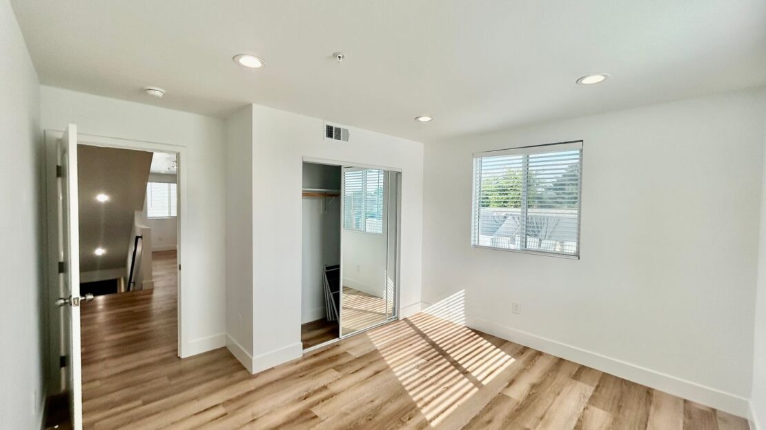 8418 S Main Street  - Los Angeles - California - 3 bed, 3 bath rental property