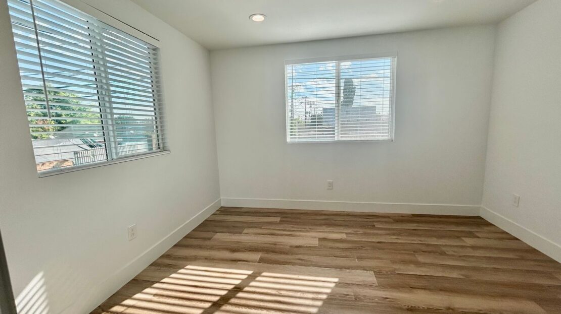 8418 S Main Street  - Los Angeles - California - 3 bed, 3 bath rental property