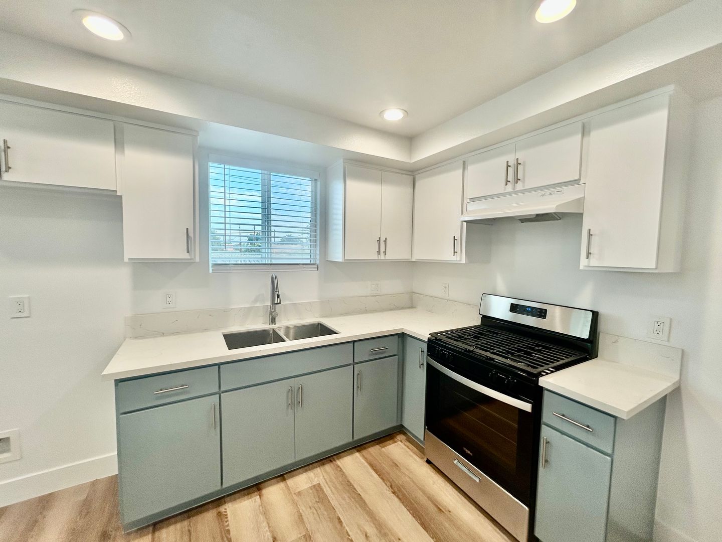 8418 S Main Street  - Los Angeles - California - 3 bed, 3 bath rental property