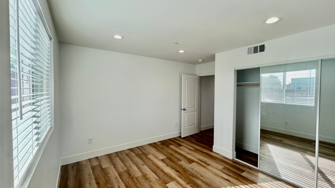 8418 S Main Street  - Los Angeles - California - 3 bed, 3 bath rental property
