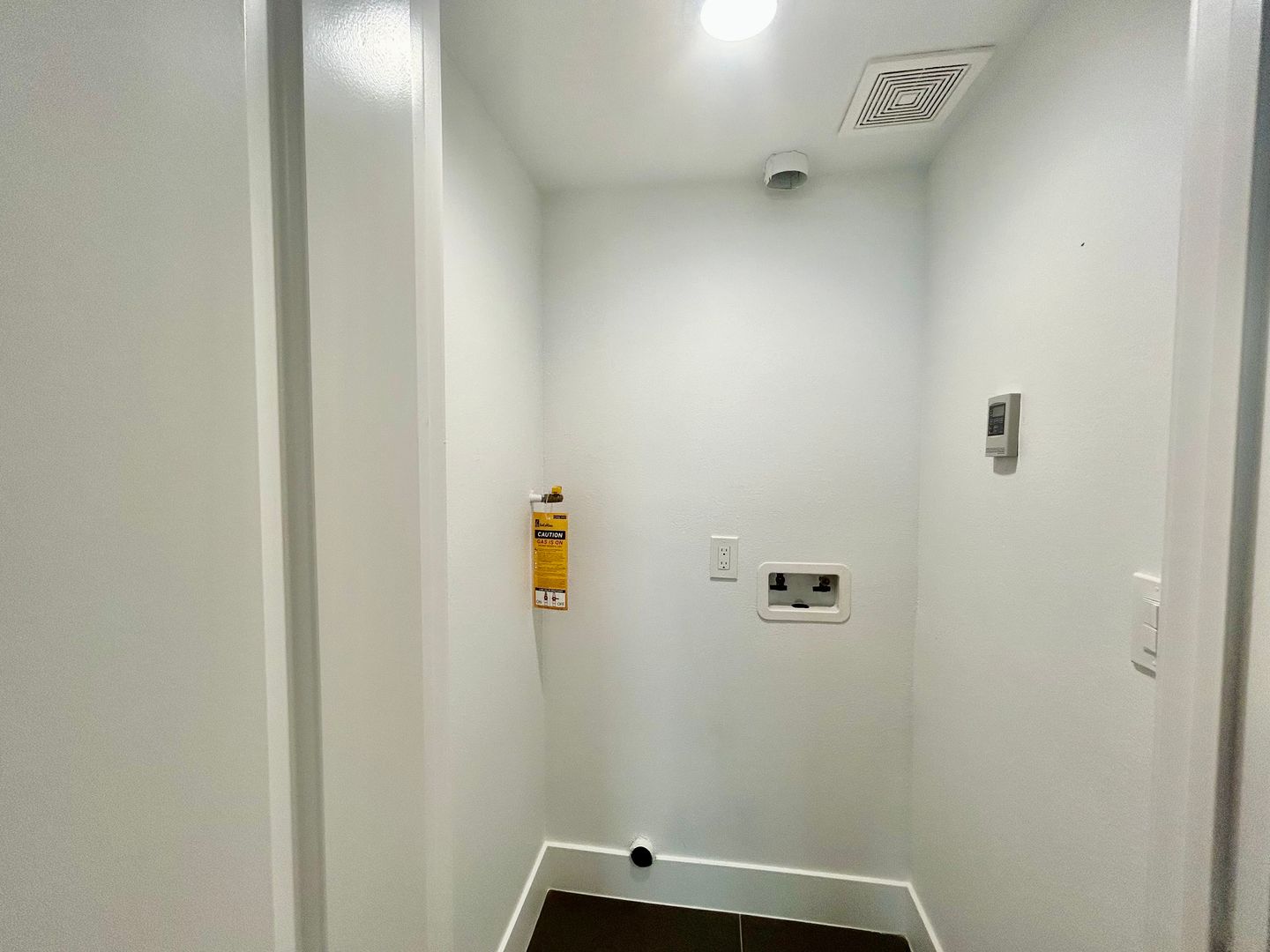 8418 S Main Street  - Los Angeles - California - 3 bed, 3 bath rental property