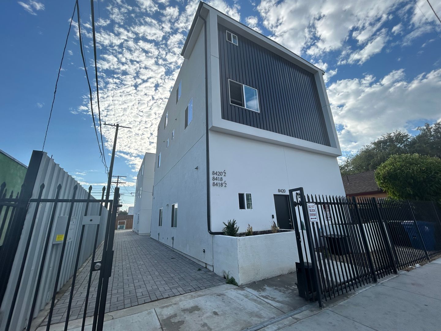 8418 S Main Street  - Los Angeles - California - 3 bed, 3 bath rental property