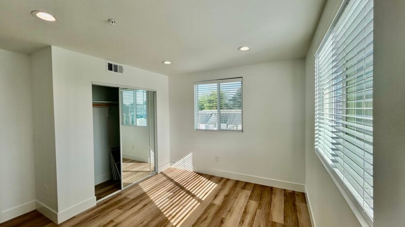 8418 S Main Street  - Los Angeles - California - 3 bed, 3 bath rental property