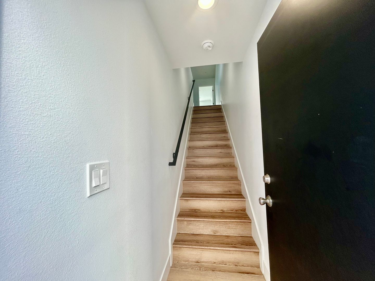8418 S Main Street  - Los Angeles - California - 3 bed, 3 bath rental property