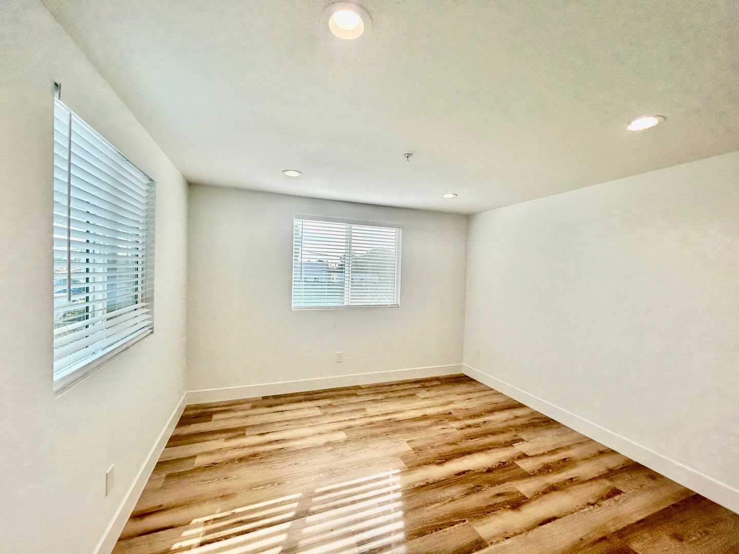 8418 S Main Street  - Los Angeles - California - 3 bed, 3 bath rental property