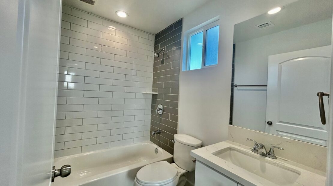 8418 S Main Street  - Los Angeles - California - 3 bed, 3 bath rental property