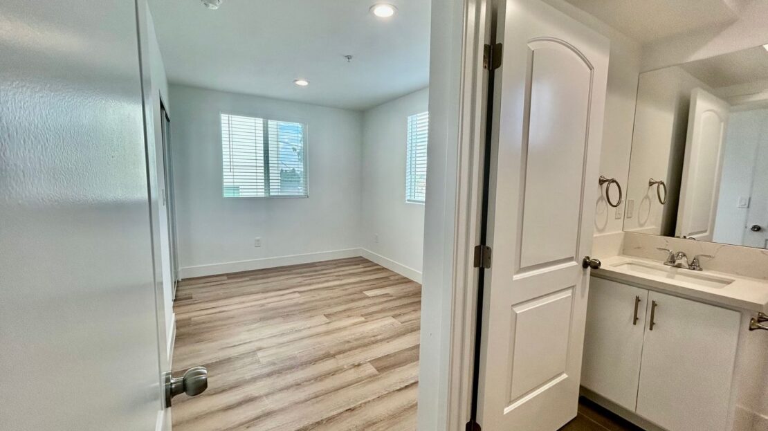 8418 S Main Street  - Los Angeles - California - 3 bed, 3 bath rental property