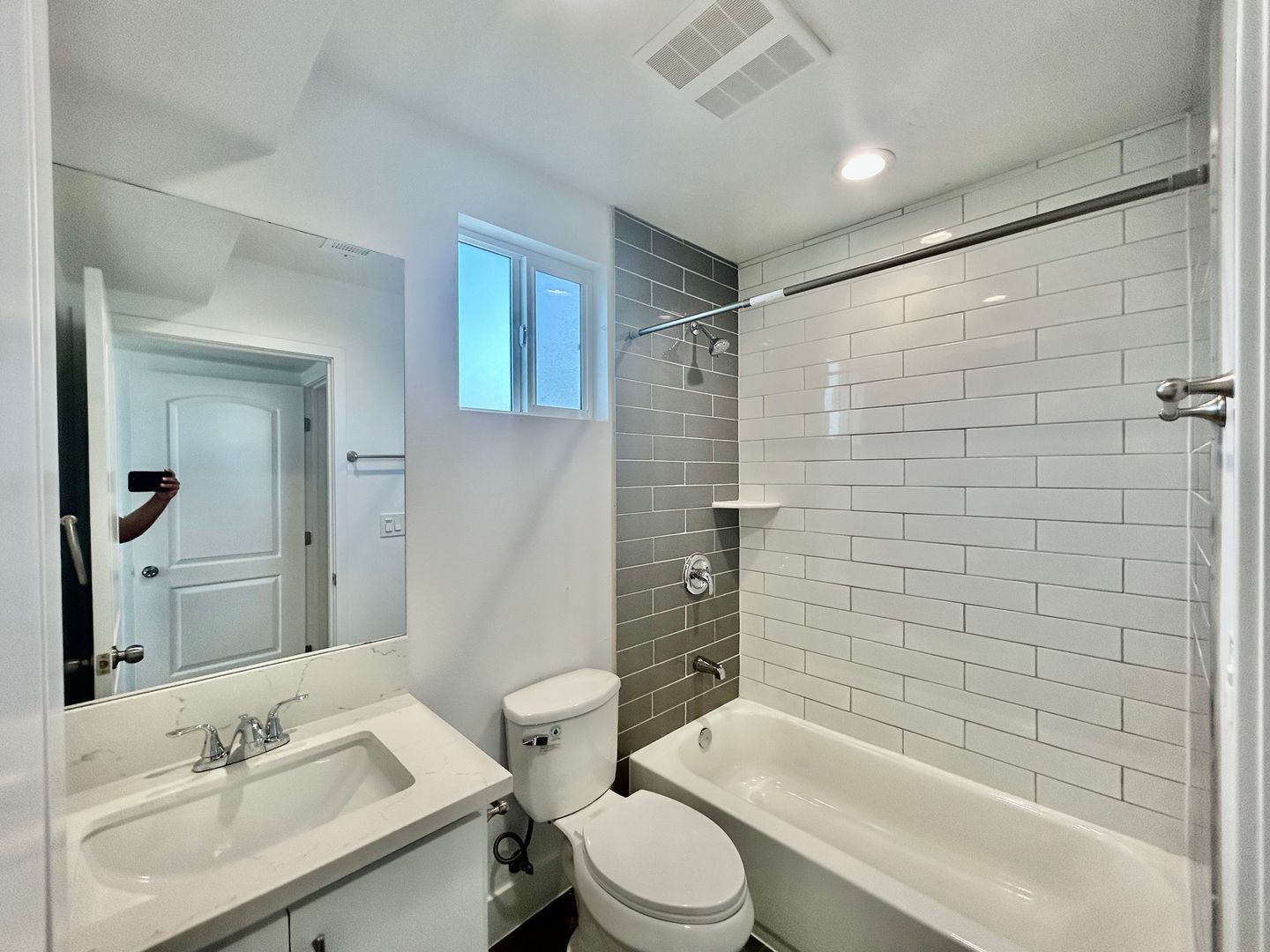 8418 S Main Street  - Los Angeles - California - 3 bed, 3 bath rental property