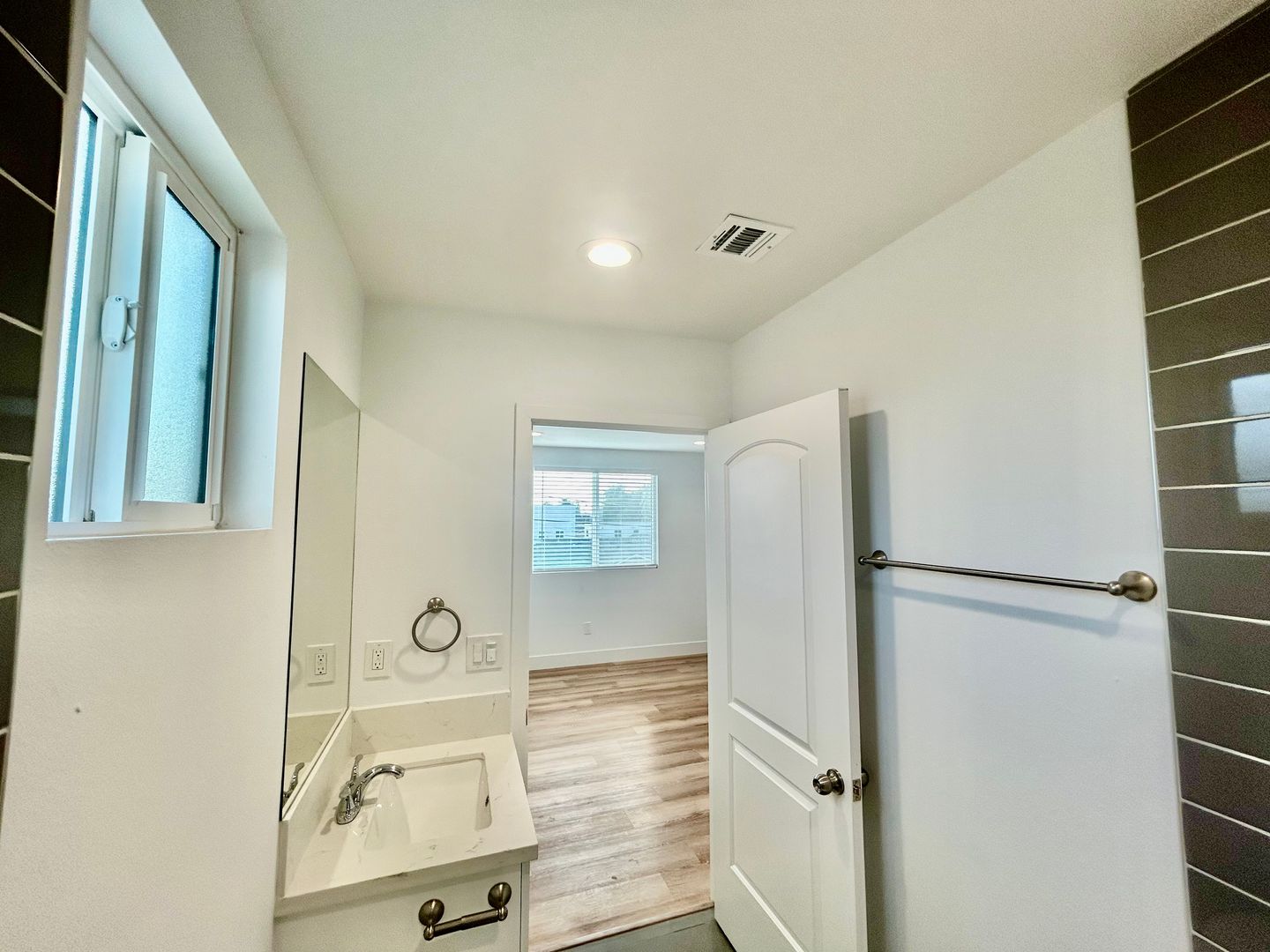 8418 S Main Street  - Los Angeles - California - 3 bed, 3 bath rental property