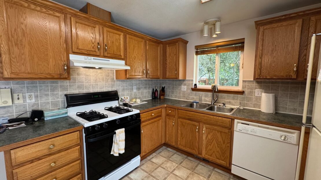 8447 Mayfair Pl. - Blaine - Washington - 3 bed, 2 bath rental property