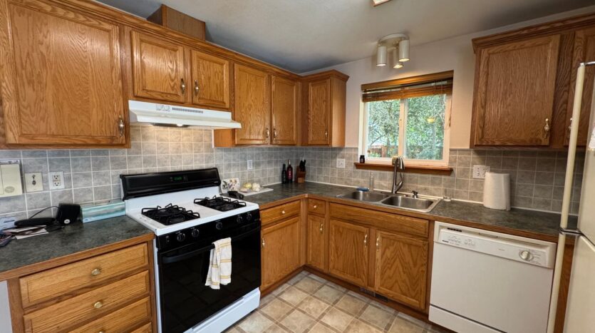 8447 Mayfair Pl. - Blaine - Washington - 3 bed, 2 bath rental property