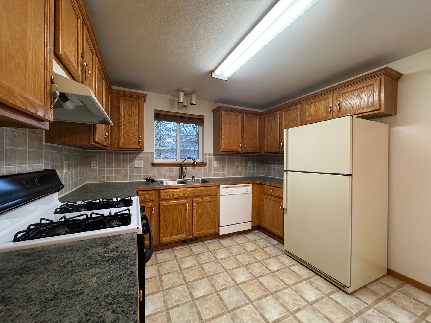 8447 Mayfair Pl. - Blaine - Washington - 3 bed, 2 bath rental property