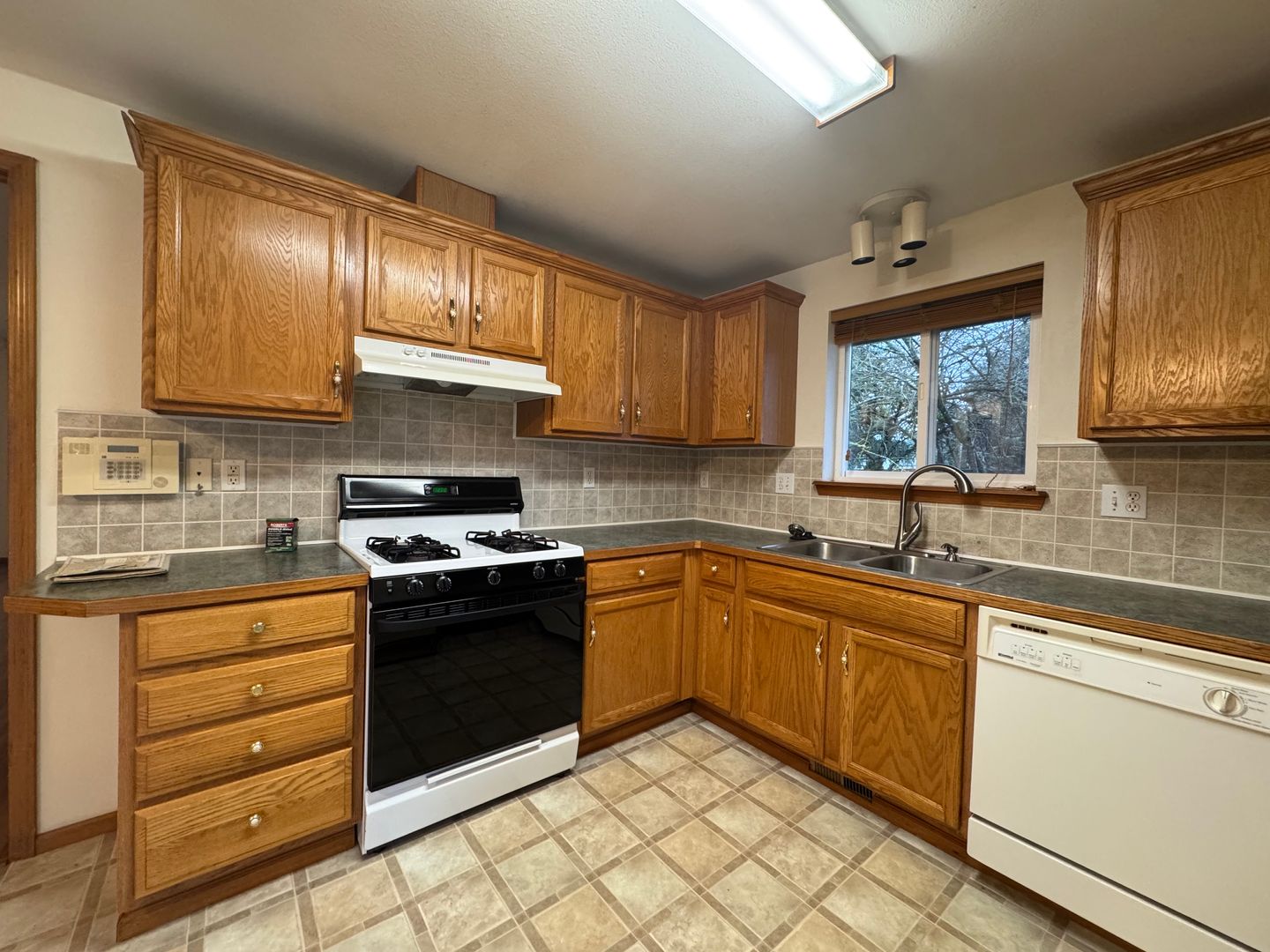 8447 Mayfair Pl. - Blaine - Washington - 3 bed, 2 bath rental property