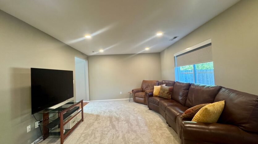 8501 12th St SE - Lake Stevens - Washington - 3 bed, 2.5 bath rental property