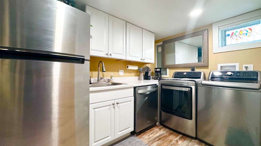 8715 SE 30th Ave.  - Milwaukie - Oregon - 2 bed, 1 bath rental property