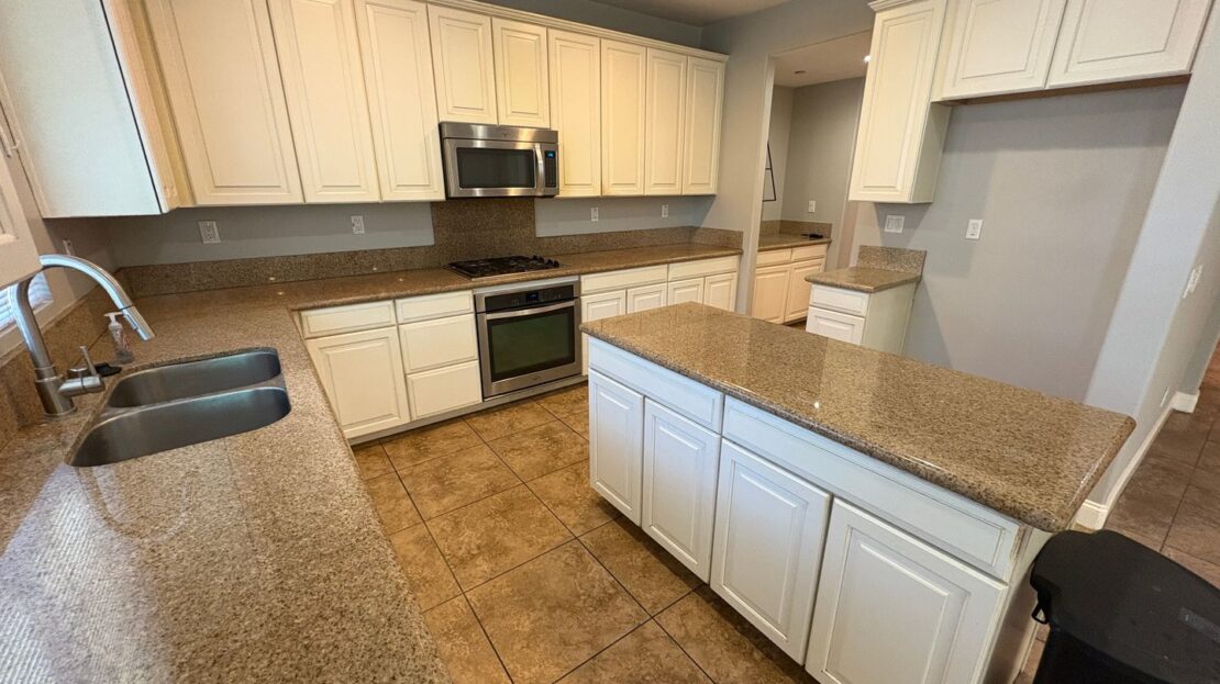 8745 Bald Eagle Drive - Eastvale - California - 5 bed, 3 bath rental property