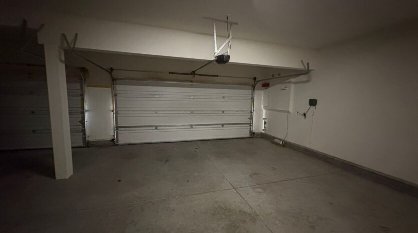 8745 Bald Eagle Drive - Eastvale - California - 5 bed, 3 bath rental property