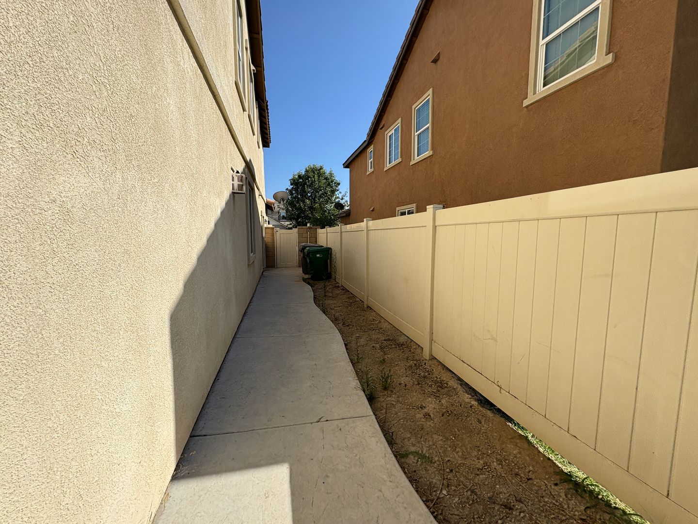 8745 Bald Eagle Drive - Eastvale - California - 5 bed, 3 bath rental property