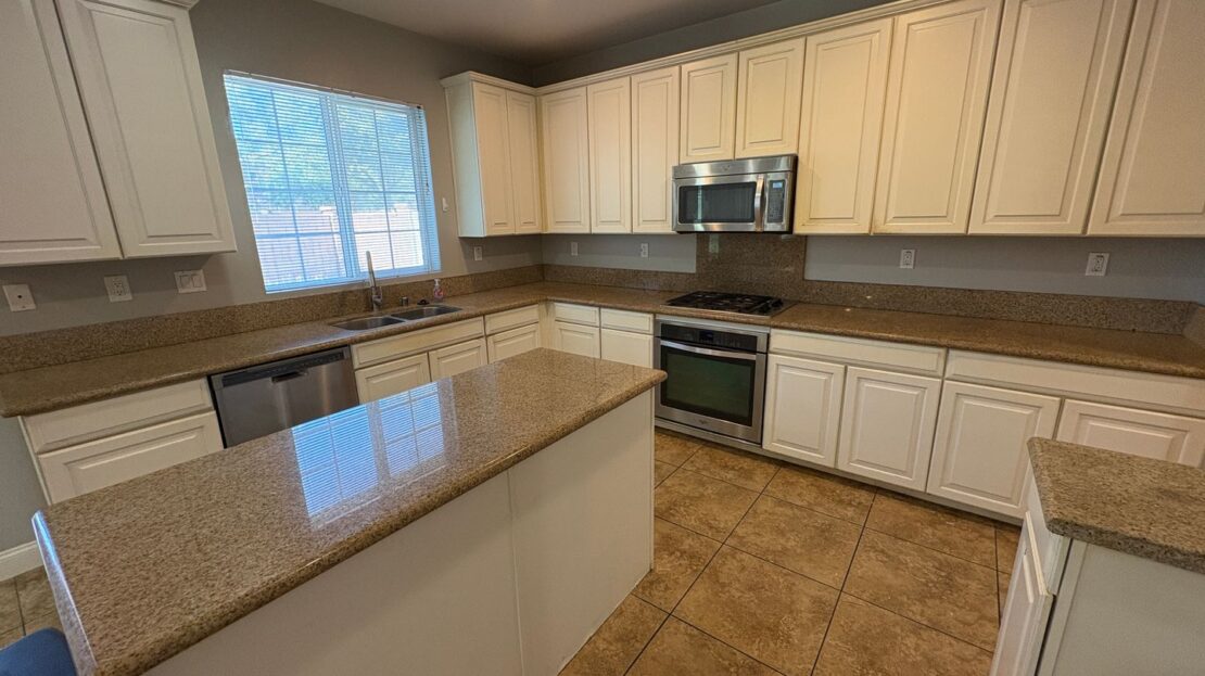 8745 Bald Eagle Drive - Eastvale - California - 5 bed, 3 bath rental property