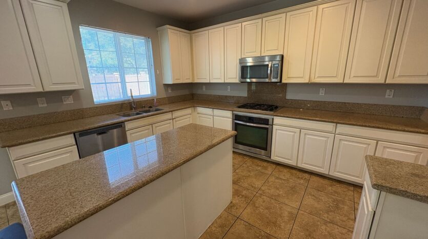 8745 Bald Eagle Drive - Eastvale - California - 5 bed, 3 bath rental property