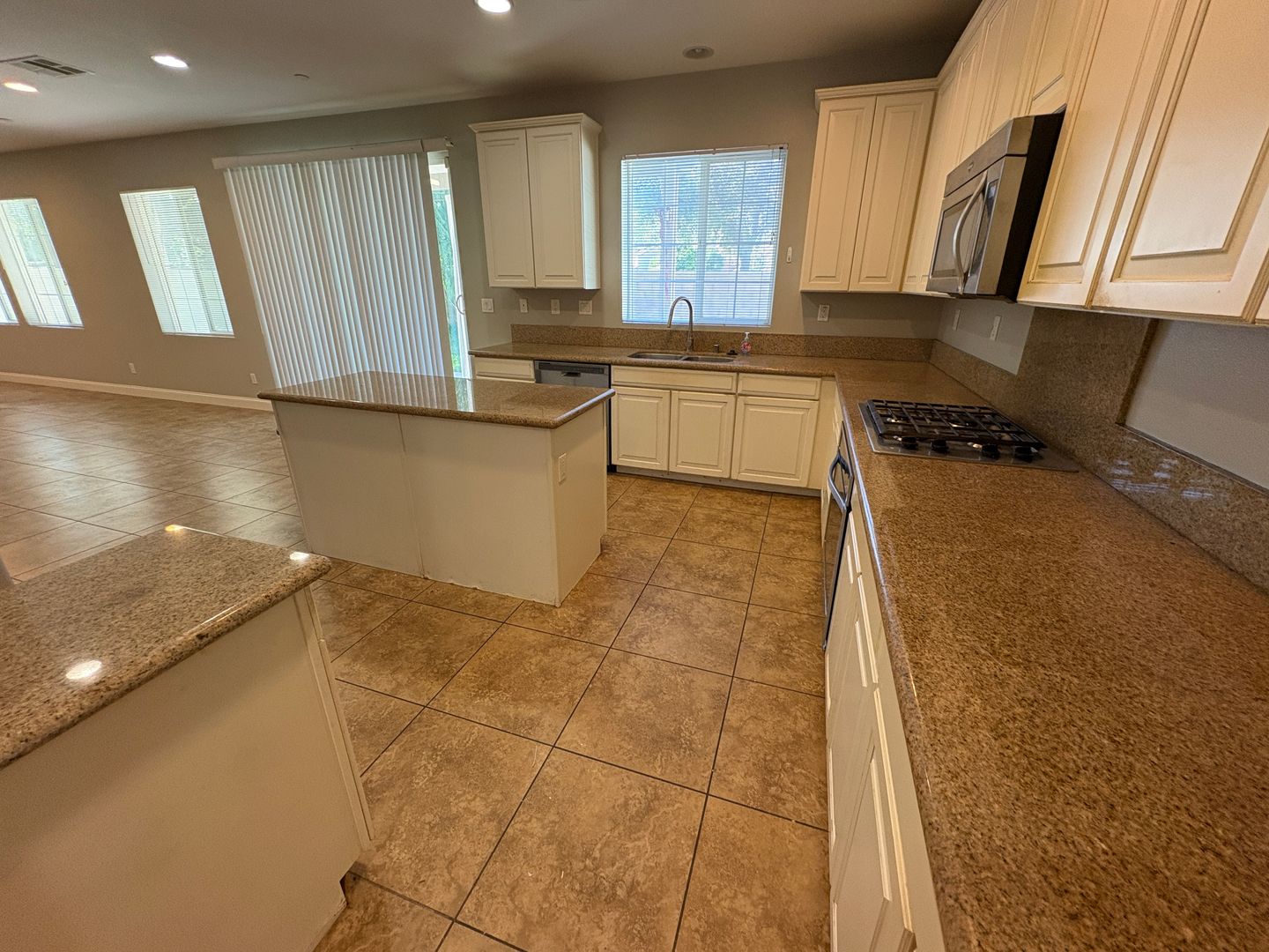 8745 Bald Eagle Drive - Eastvale - California - 5 bed, 3 bath rental property