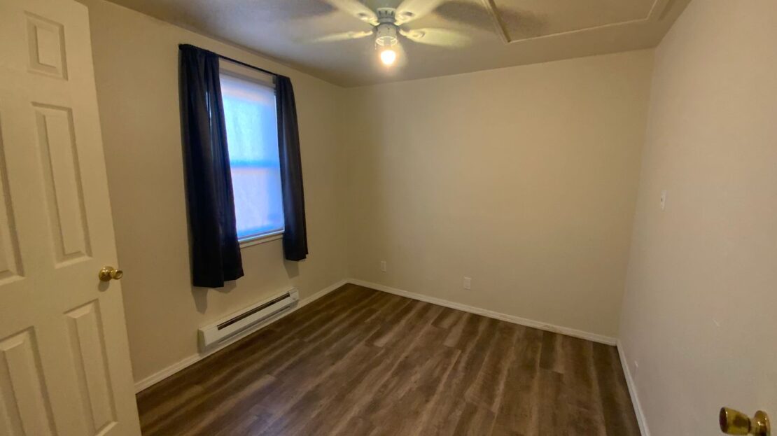 8830 S Sheridan Ave - Tacoma - Washington - 3 bed, 1 bath rental property