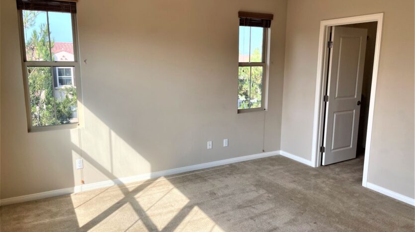 90 Rembrandt - Irvine - California - 3 bed, 2.5 bath rental property