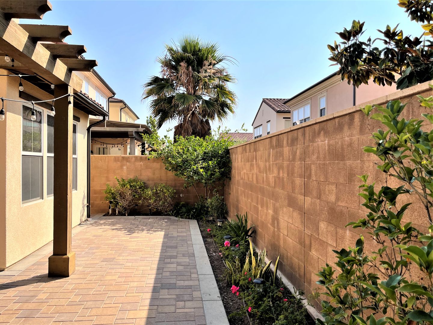 90 Rembrandt - Irvine - California - 3 bed, 2.5 bath rental property