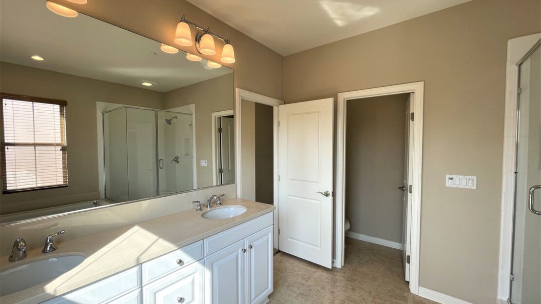 90 Rembrandt - Irvine - California - 3 bed, 2.5 bath rental property