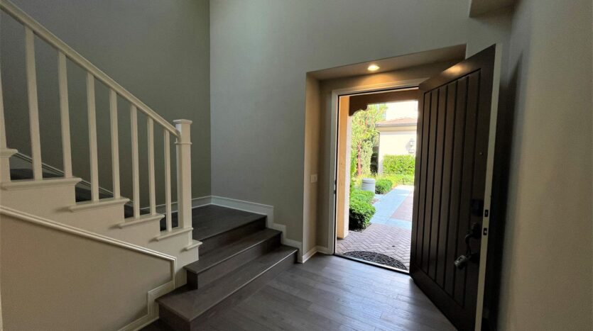 90 Rembrandt - Irvine - California - 3 bed, 2.5 bath rental property