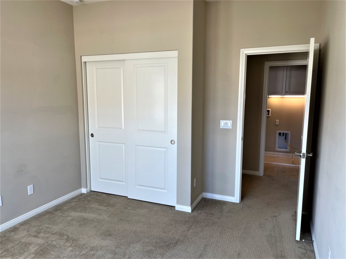 90 Rembrandt - Irvine - California - 3 bed, 2.5 bath rental property