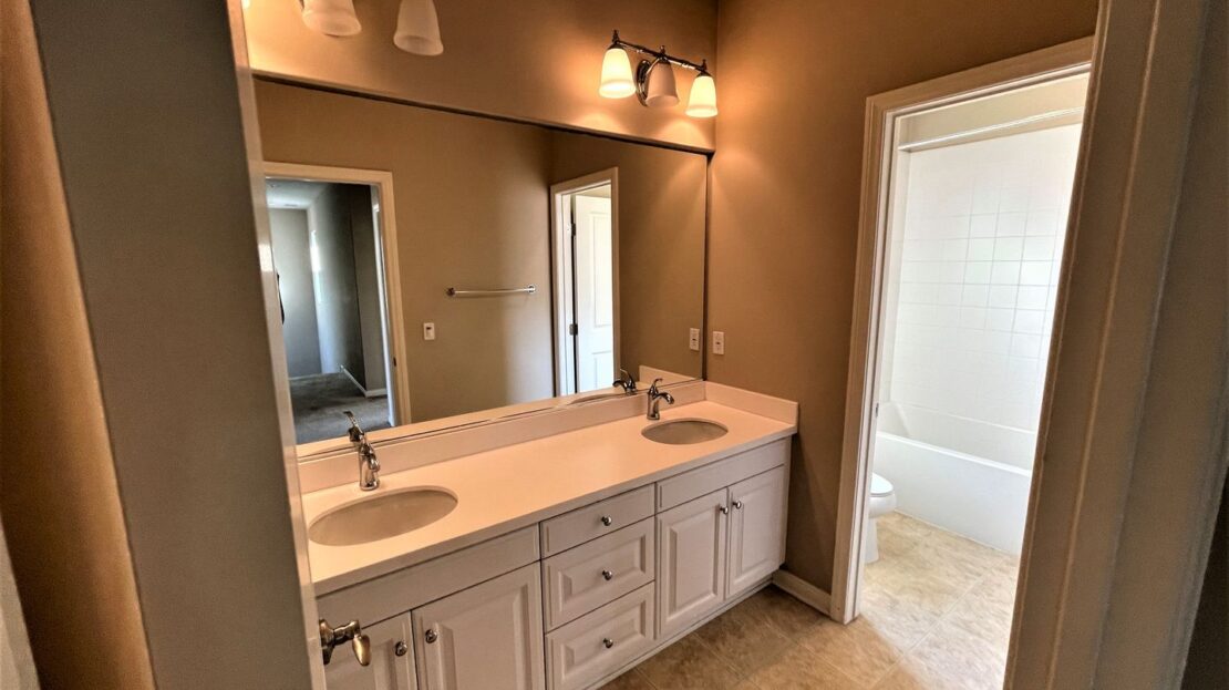 90 Rembrandt - Irvine - California - 3 bed, 2.5 bath rental property